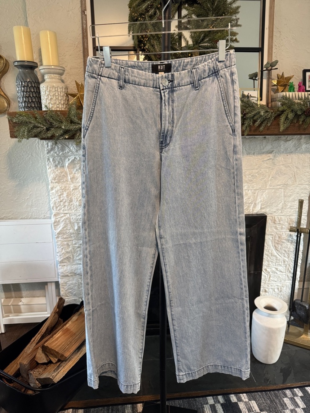 Kut from the Kloth Light Wash, Wide Leg Denim Pant
